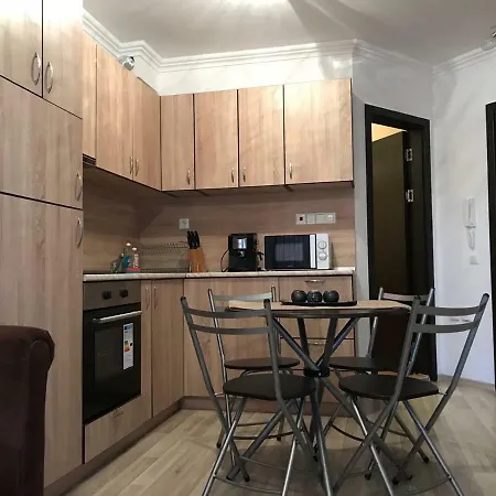 Olimp Nadezhda Apartment *