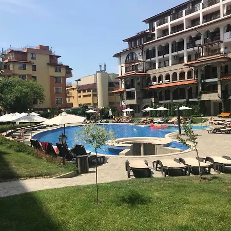 Olimp Nadezhda Apartment *
